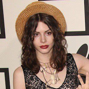 charlotte kemp muhl|charlotte kemp muhl parents.